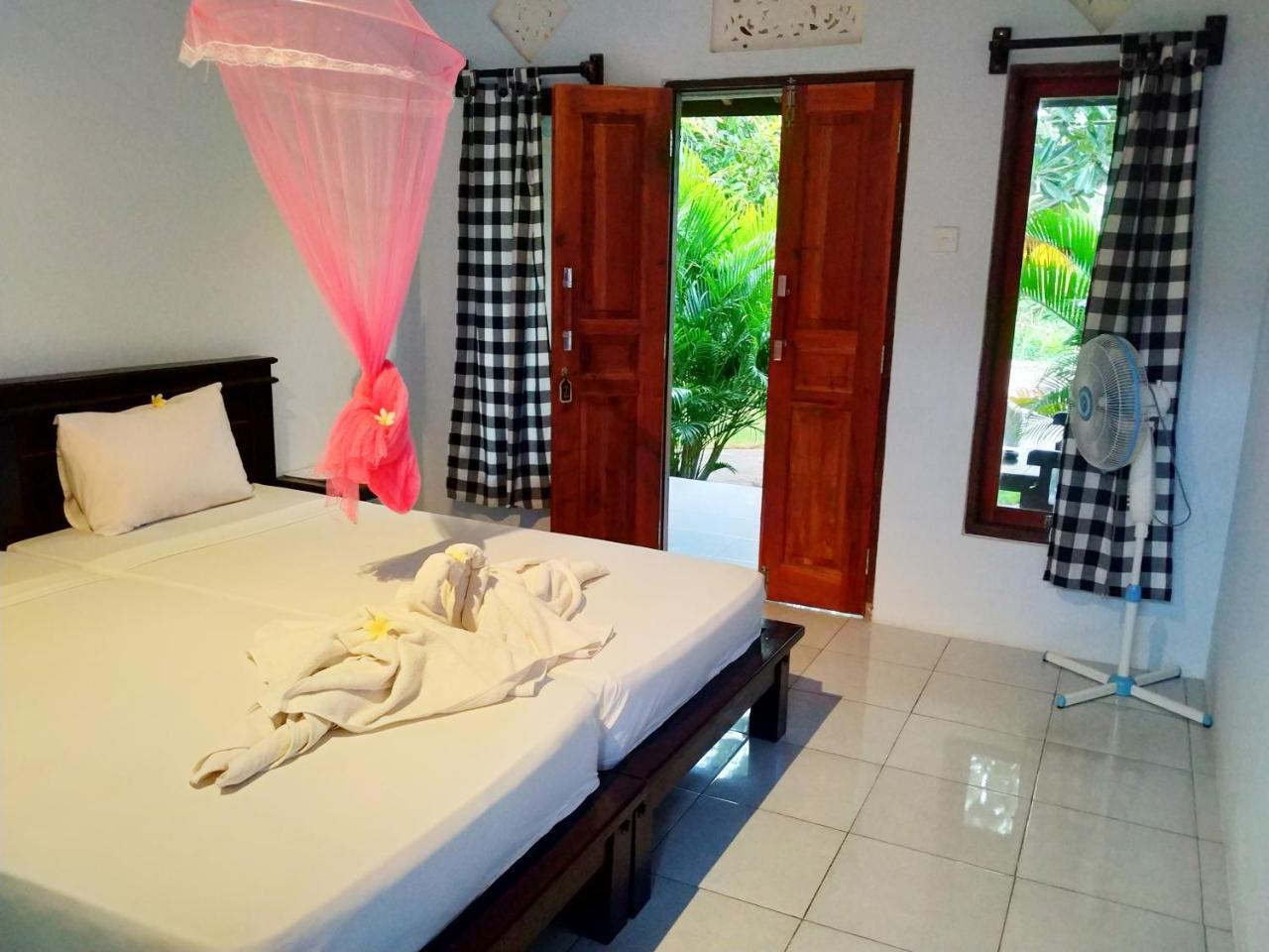 Angga Guest House Pemuteran Exterior foto